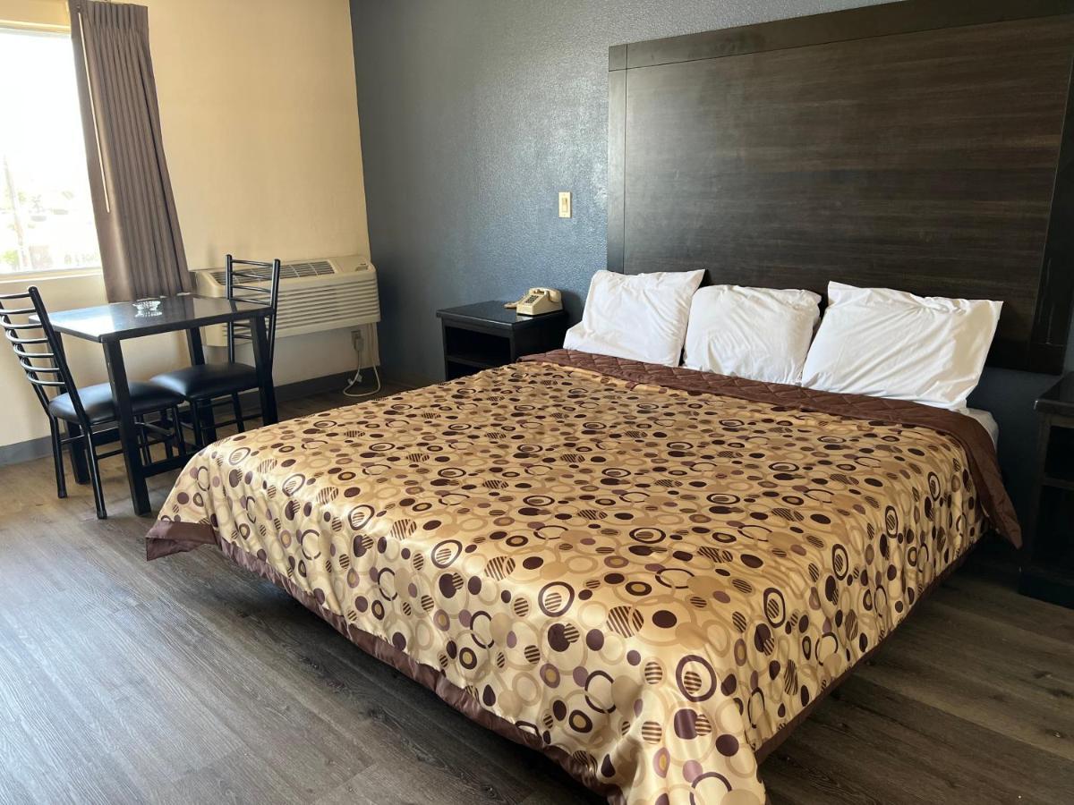 Economy Inn Fresno Zewnętrze zdjęcie