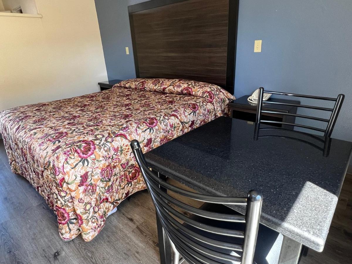 Economy Inn Fresno Zewnętrze zdjęcie