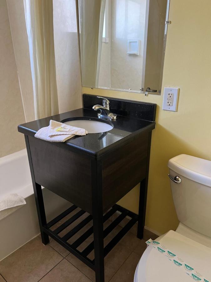 Economy Inn Fresno Zewnętrze zdjęcie