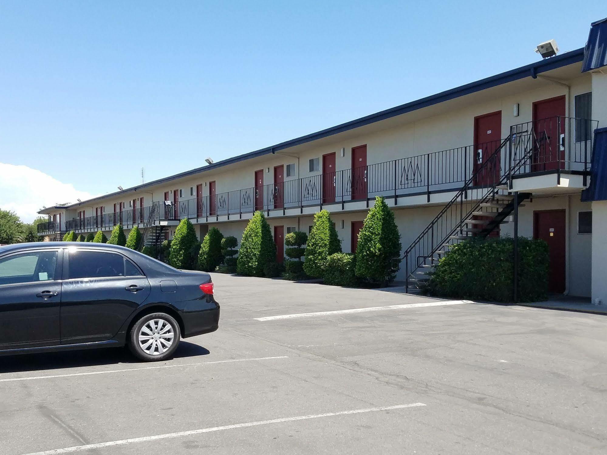 Economy Inn Fresno Zewnętrze zdjęcie