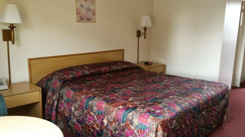 Economy Inn Fresno Zewnętrze zdjęcie